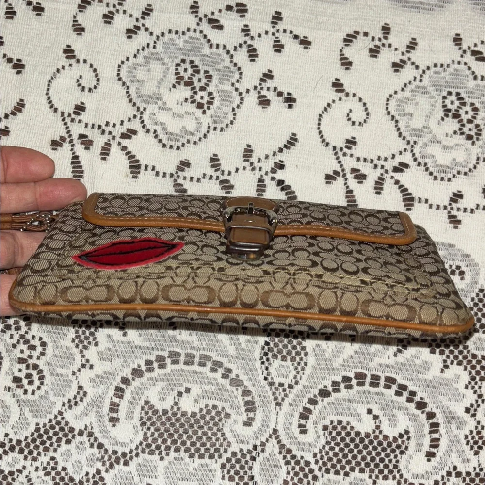 Coach  UPCYCLED soho buckle patches small c jaccard wristlet pouch